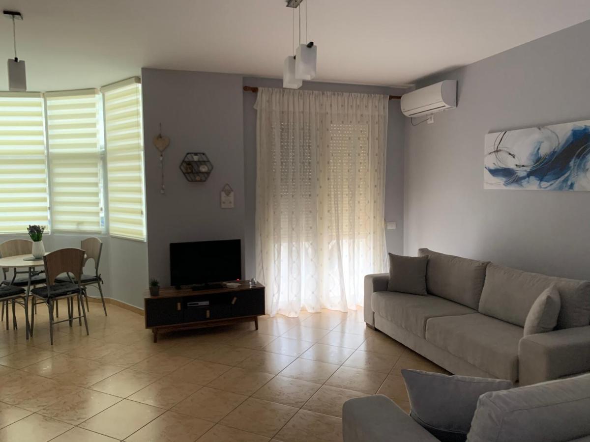 Tony Apartment Vlorë エクステリア 写真